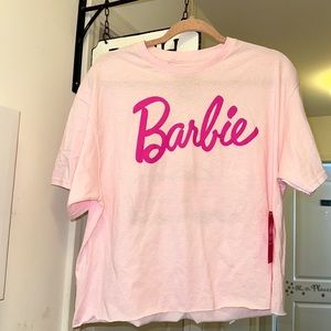 NWT Barbie cropped tee shirt in a beautiful shade of pink. Sz L.